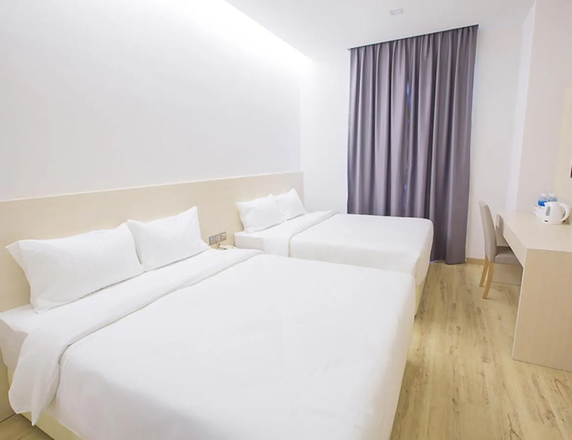 Minimalist Hotel Джохор-Бару 3*,